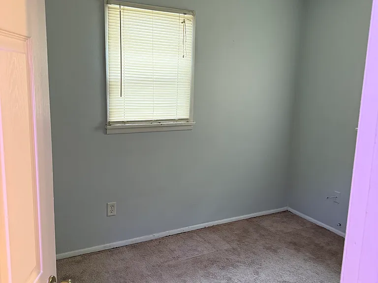 1527 Wieland Ave — Photo 5