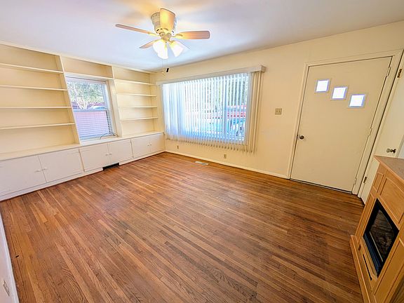 5th image of 891 9th Ave S