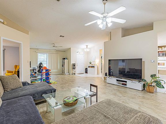 5th image of 2054 Coral Creek Dr