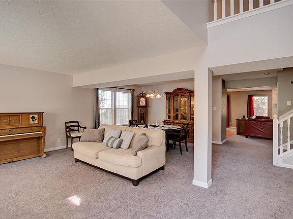 4th image of 8236 Long Walk Ct