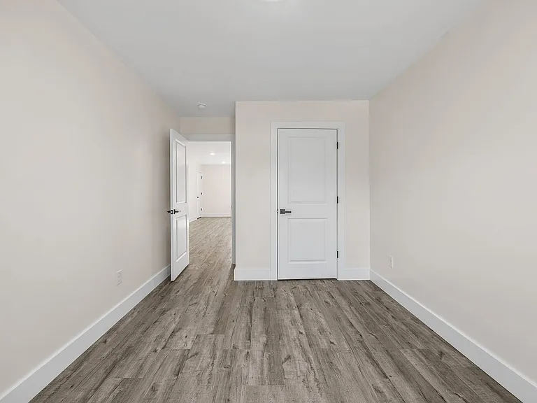 32 Beverly Hills Dr — Photo 26