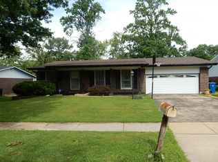 4385 Remus Dr, Florissant, MO