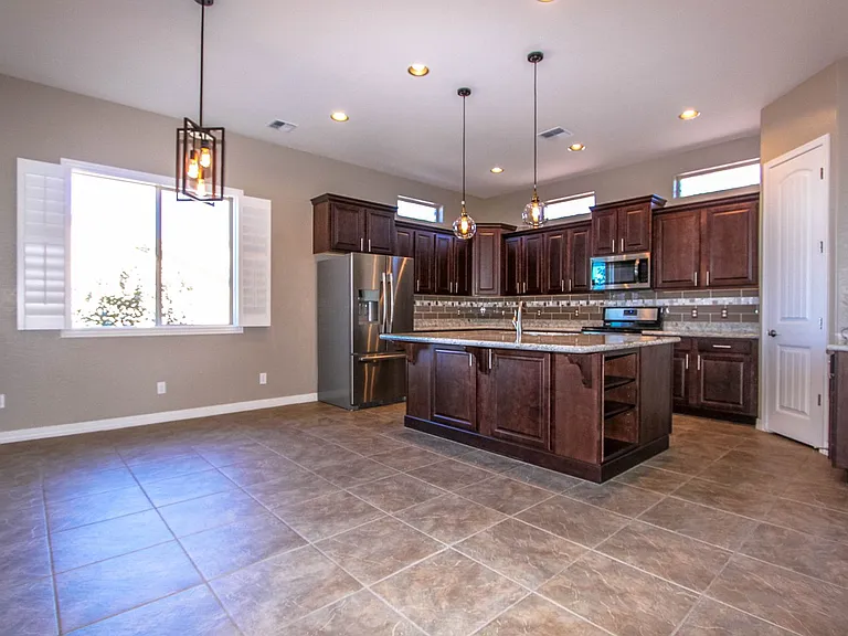 4083 N Pembroke St — Photo 8