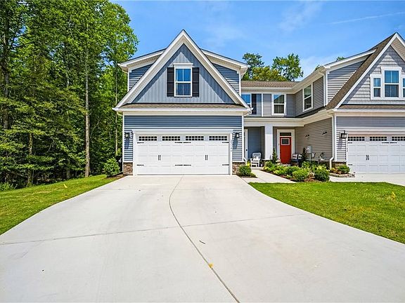 2nd image of 23146 Preserve Pl