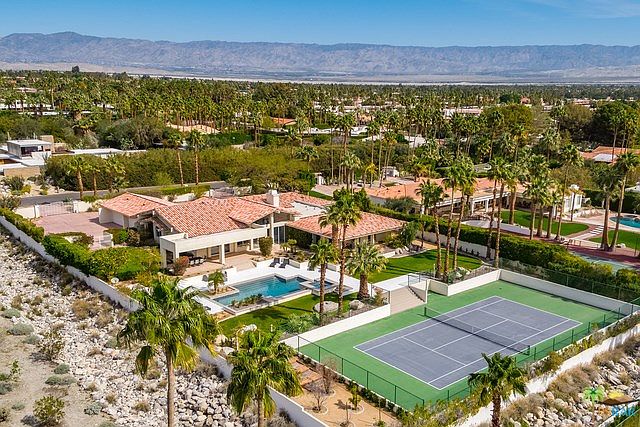 1st image of 555 W Vista Chino
