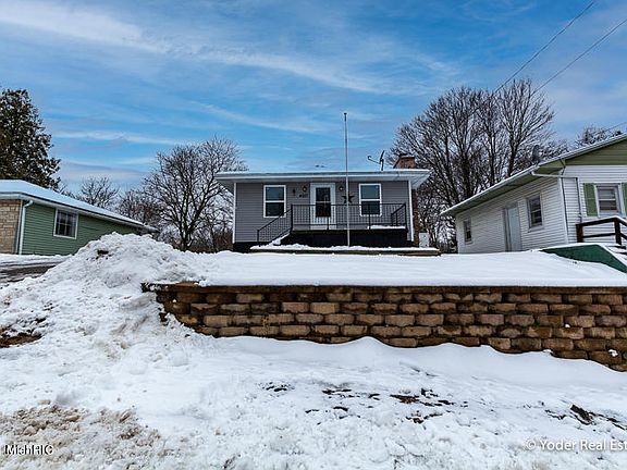 5th image of 4017 Childs Ave NW