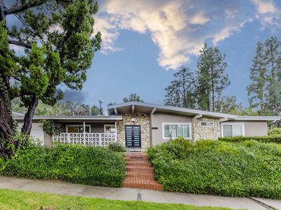 5817 Lockhurst Dr, Woodland Hills, CA, 91367