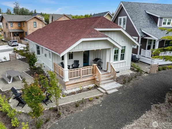 40 Cedar Run Loop, Pacific Beach, WA 98571