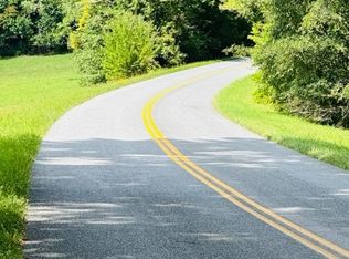 12-14 Oak Tree Ln, Jefferson, NC 28640