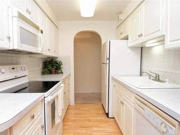 11012 NE 68th St APT 526