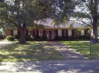 1409 Terrace Rd, Cleveland, MS 38732