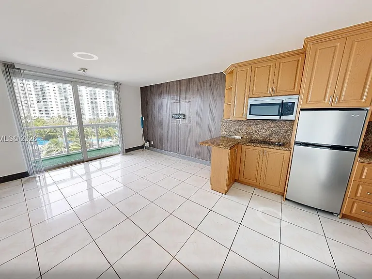 19201 Collins Ave #432 — Photo 19