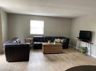 6202 Robinson St APT 3, Overland Park, KS 66202