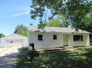 5712 Addison Ave NE, Cedar Rapids, IA 52402