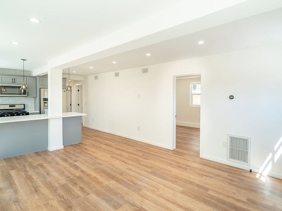 1st image of 3412 Bellevue Ave #3412.5