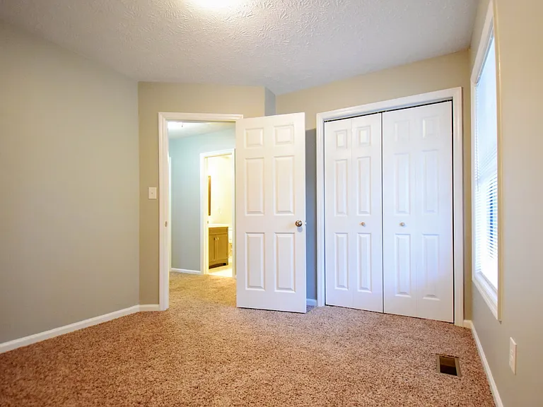 6933 Woodmark Dr — Photo 14