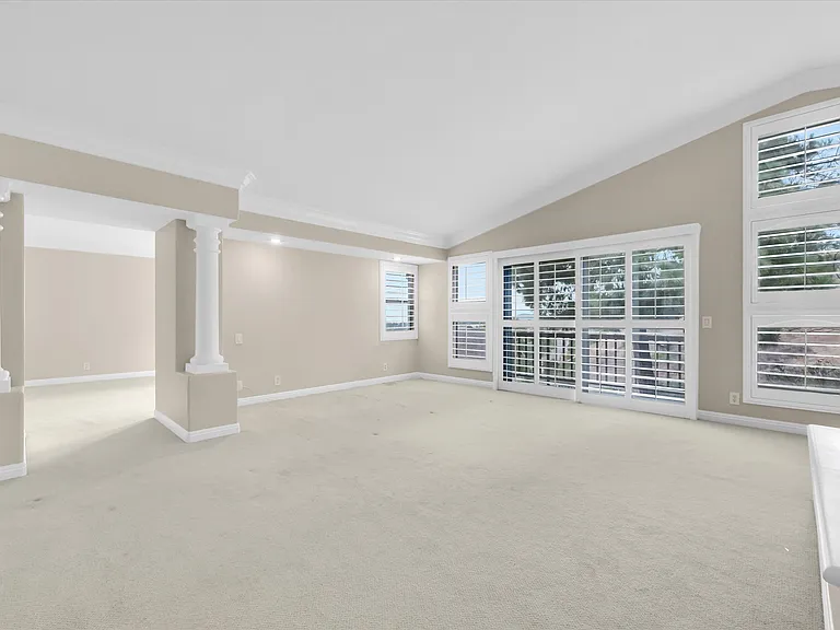 3061 Diamond View Cir — Photo 34