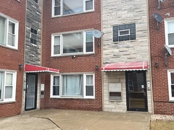 6952 W 65th St APT 3B, Chicago, IL 60638