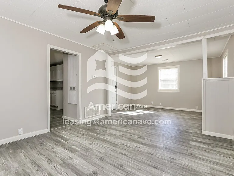 898506_003_living_room_13637013.jpg