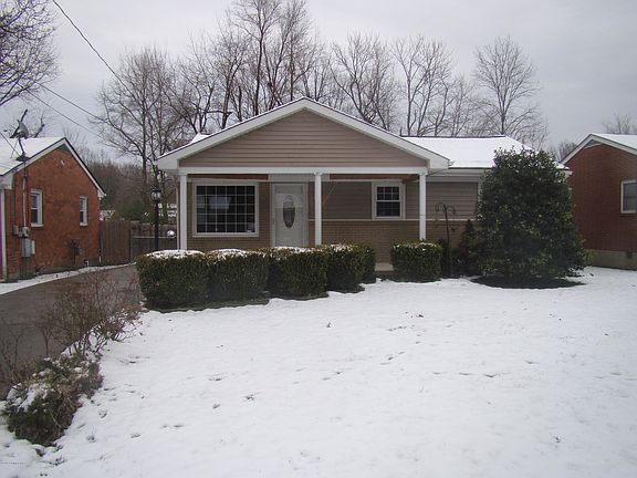 3rd image of 10619 Charlene Dr