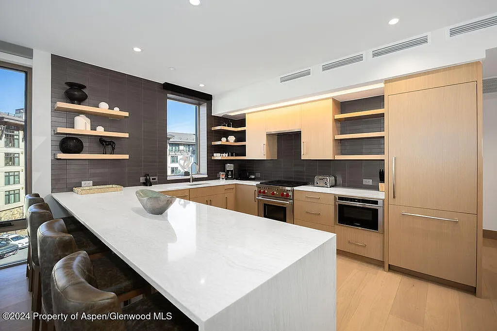 2 bed, 1248 sqft, $45,000 — Photo 4