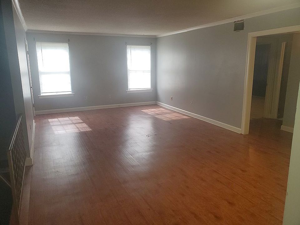 1st image of 3214 Thirteen Colony Mall