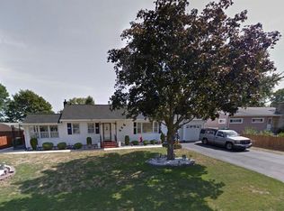 5132 Butternut Dr, Rockford, IL 61101