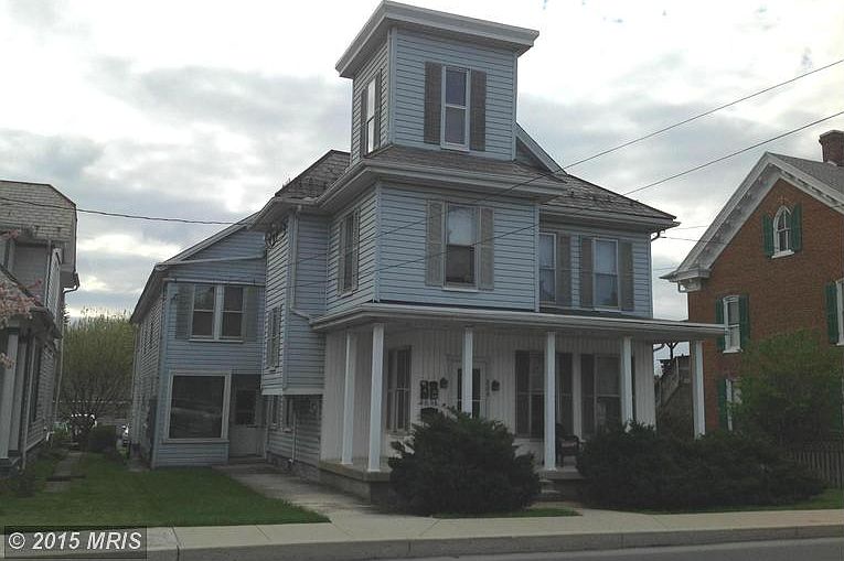 1st image of 226 S Washington St APT 2