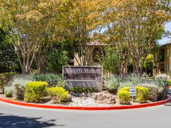 2400 Fair Dr #EF4855F17