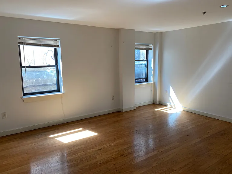 534 Commonwealth Ave #3F — Photo 2