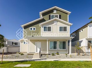 5627 Bowerman Ln, Colorado Springs, CO 80927