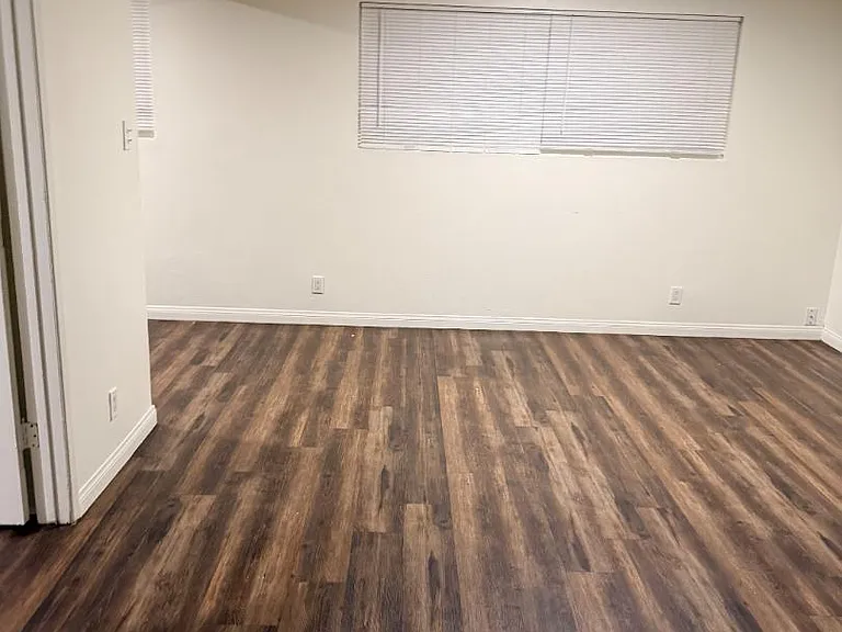 Unit Photo