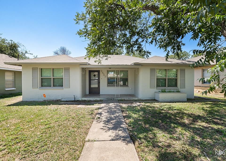 1st image of 2427 San Antonio St