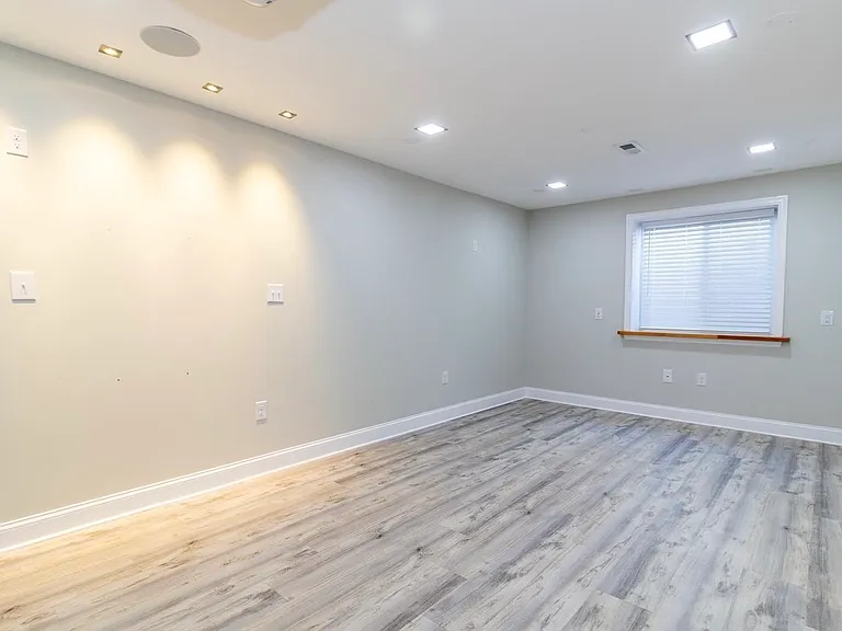823 S Haines Cir — Photo 25