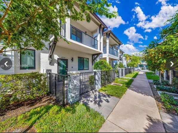 4675 NW 83rd Pkwy, Doral, FL 33166