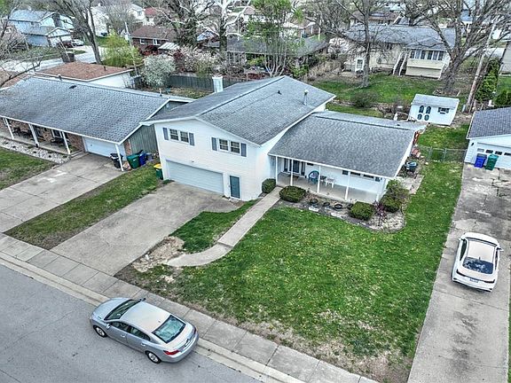 3rd image of 4150 N Sunderland Dr