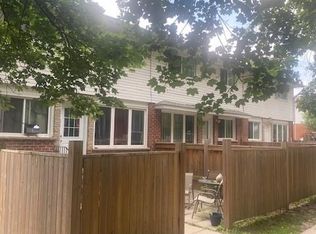 58 Hazelglen Dr, Kitchener, ON N2M 2E3