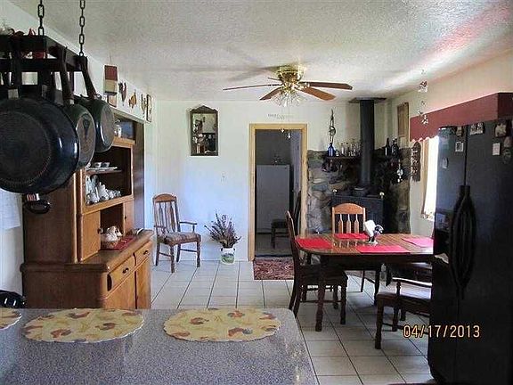 4th image of 27 Kennedy Dr