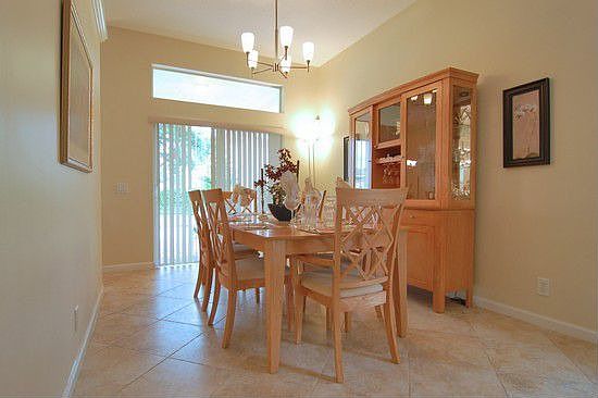 5th image of 4062 Palm Pl