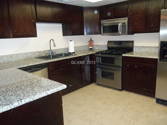 5th image of 3724 Colonial Dr