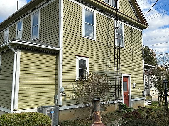 5th image of 122 S Jefferson St