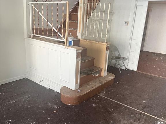 4th image of 4246 N Carlisle St