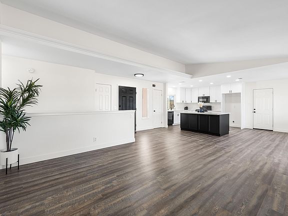 5th image of 40767 176th St E