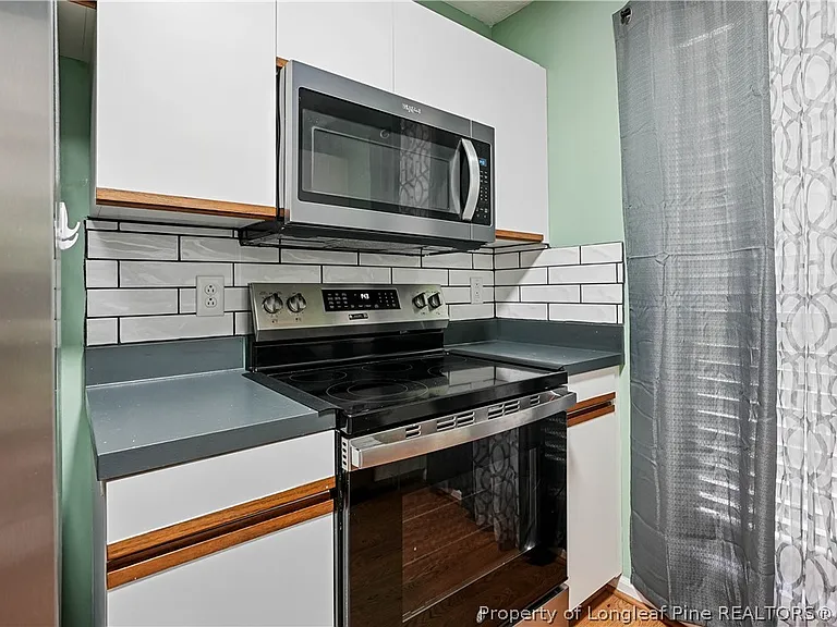 2105 Wexford Oaks Ct — Photo 14