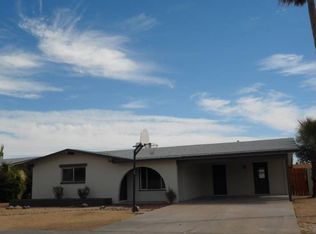 4825 W Desert Hills Dr, Glendale, AZ 85304