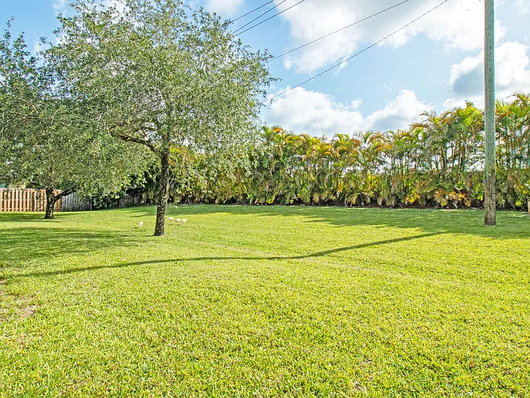 8883 SE Hobe Ridge Ave — Photo 44