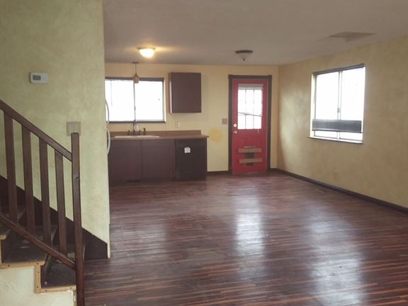 5th image of 9030 S Corliss Ave