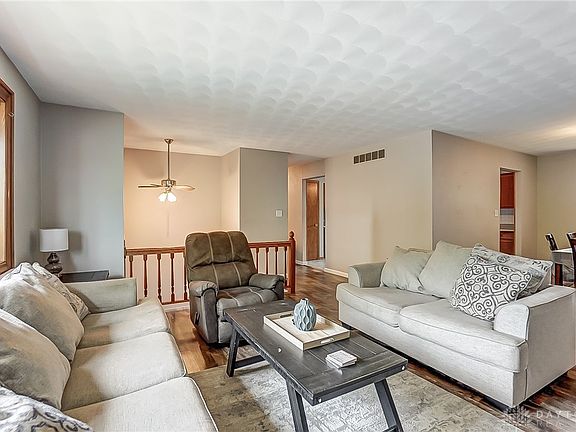 5th image of 1414 Black Forest Dr