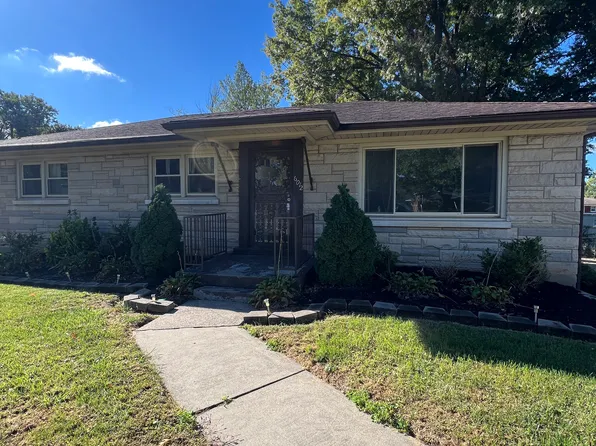 6012 Applegate Ln, Louisville, KY 40219