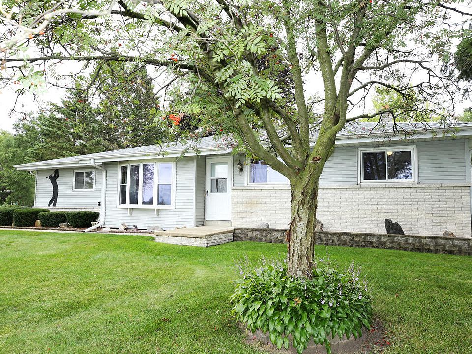 1st image of 102 S Oakridge Dr
